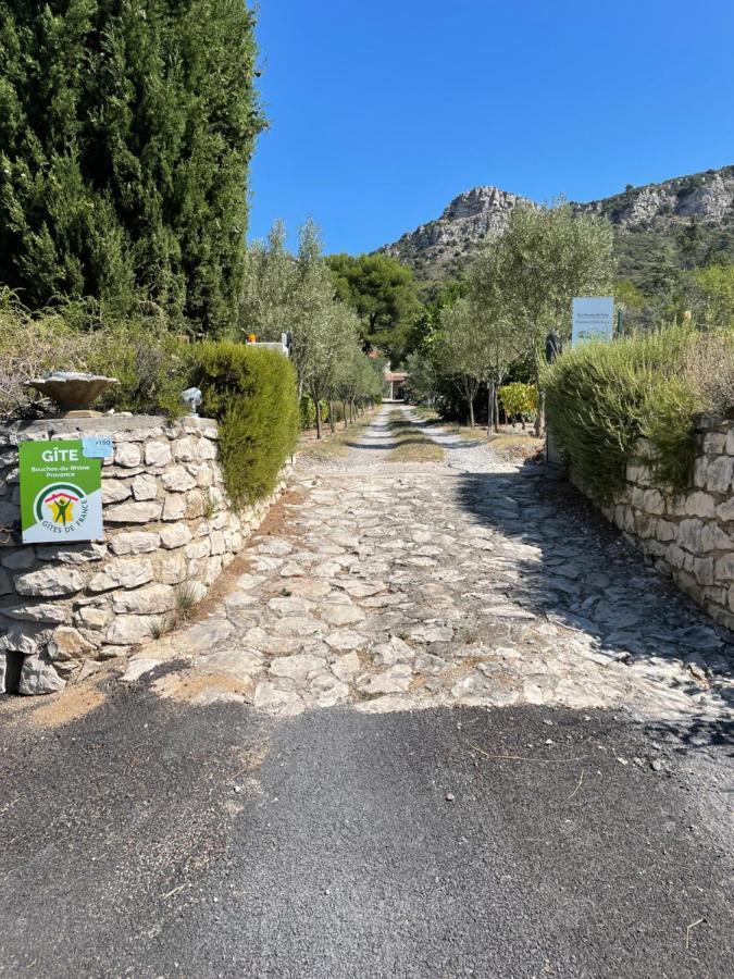 Au Havre De Paix Sainte Victoire Vauvenargues Hotel ภายนอก รูปภาพ