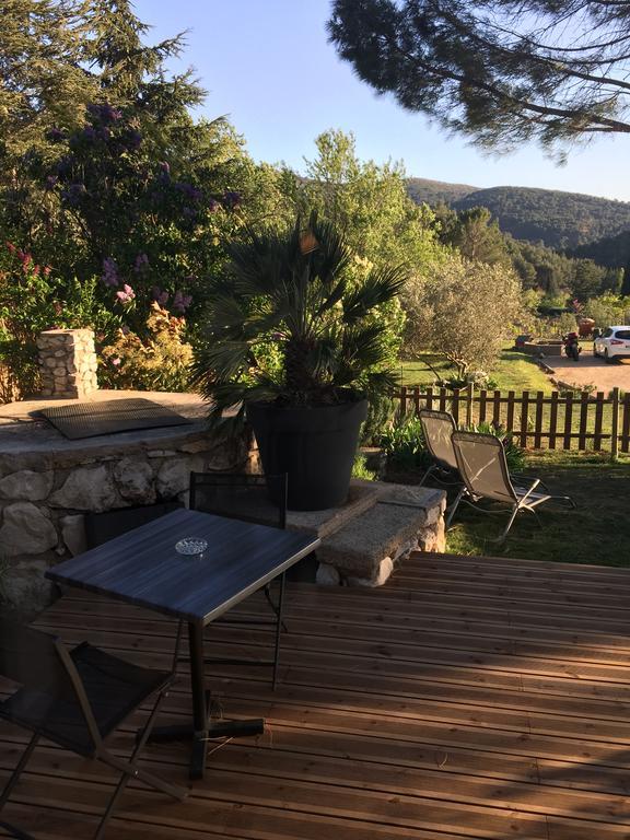 Au Havre De Paix Sainte Victoire Vauvenargues Hotel ภายนอก รูปภาพ