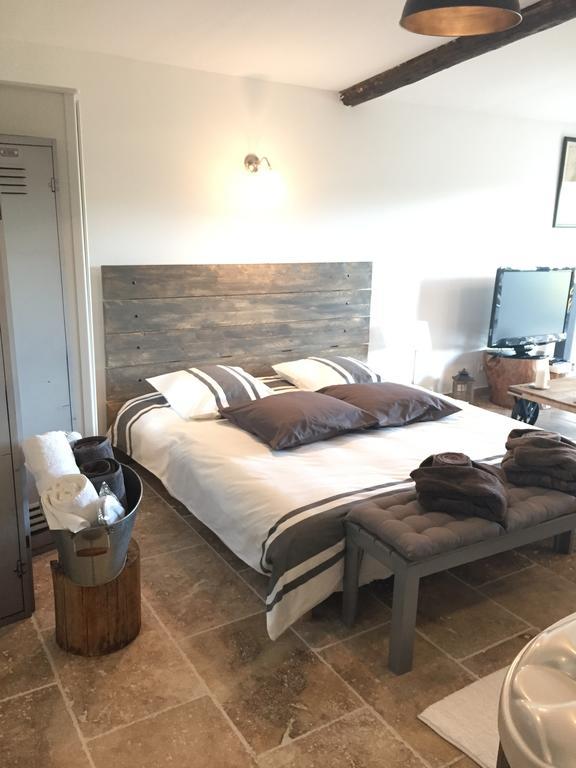 Au Havre De Paix Sainte Victoire Vauvenargues Hotel ภายนอก รูปภาพ